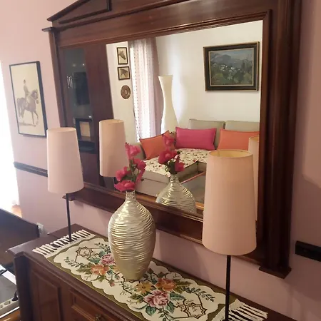Cosy Penthouse -up To 6 Guests- In The Centre! Apartment